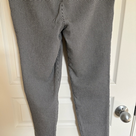 Cynthia Rowley B&W Checkered Dress Pants - Picture 9 of 11
